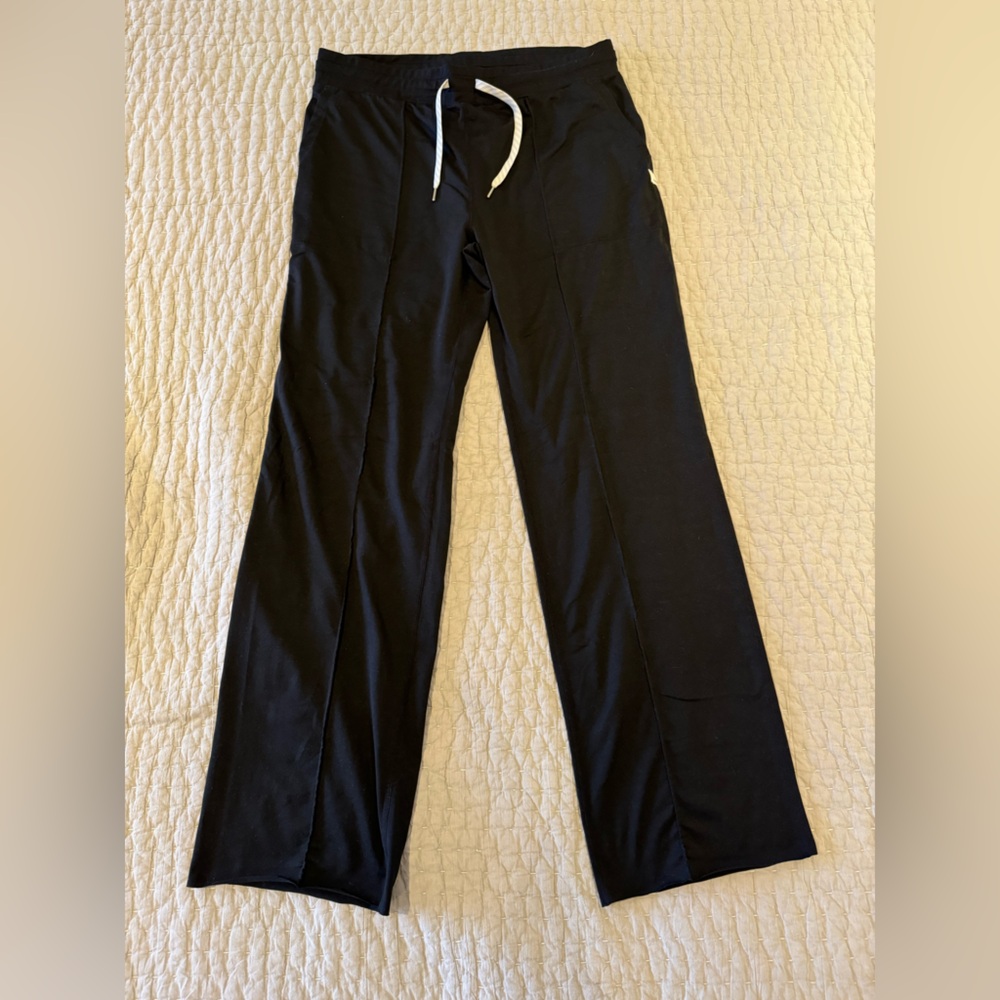 Vuori Women's Pants Halo Wide Leg Flare Black Size Large VW425 - Picture 5 of 10